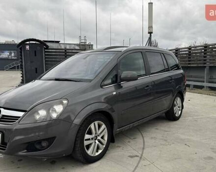 Серый Опель Зафира, объемом двигателя 1.7 л и пробегом 321 тыс. км за 6990 $, фото 1 на Automoto.ua