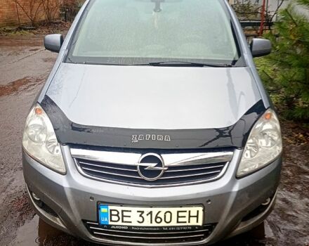 Серый Опель Зафира, объемом двигателя 1.7 л и пробегом 29000 тыс. км за 7000 $, фото 1 на Automoto.ua