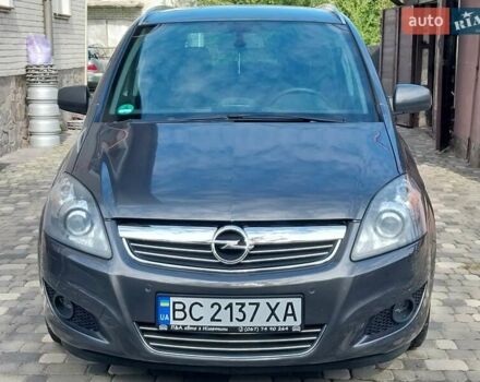 Серый Опель Зафира, объемом двигателя 1.8 л и пробегом 150 тыс. км за 7500 $, фото 1 на Automoto.ua