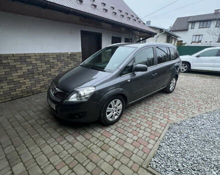 Серый Опель Зафира, объемом двигателя 1.7 л и пробегом 200 тыс. км за 7650 $, фото 1 на Automoto.ua