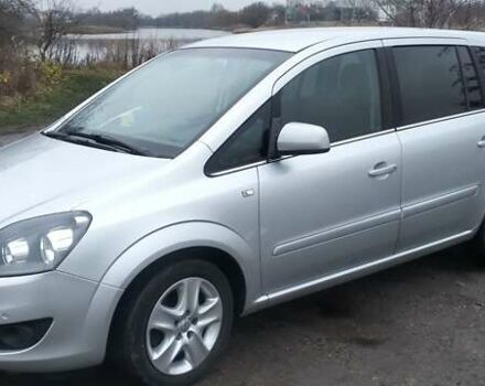 Серый Опель Зафира, объемом двигателя 1.6 л и пробегом 234 тыс. км за 7650 $, фото 1 на Automoto.ua