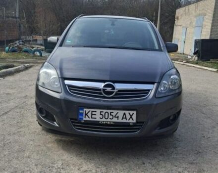 Серый Опель Зафира, объемом двигателя 1.8 л и пробегом 181 тыс. км за 7700 $, фото 1 на Automoto.ua