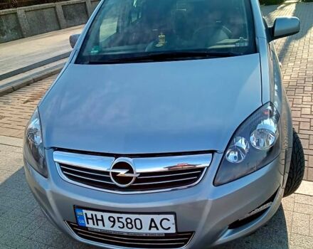 Серый Опель Зафира, объемом двигателя 1.7 л и пробегом 245 тыс. км за 7400 $, фото 1 на Automoto.ua