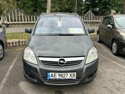 Серый Опель Зафира, объемом двигателя 1.69 л и пробегом 245 тыс. км за 6300 $, фото 1 на Automoto.ua