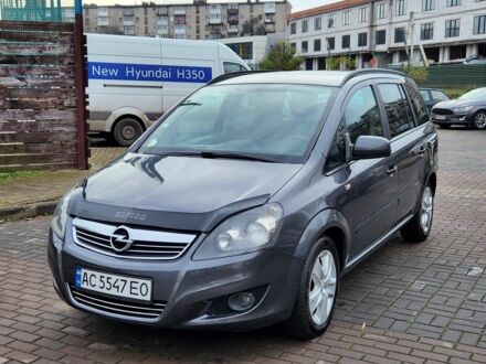 Серый Опель Зафира, объемом двигателя 1.7 л и пробегом 243 тыс. км за 5400 $, фото 1 на Automoto.ua