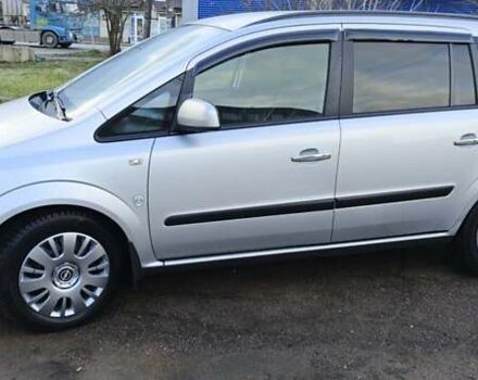 Серый Опель Зафира, объемом двигателя 1.7 л и пробегом 255 тыс. км за 6999 $, фото 1 на Automoto.ua