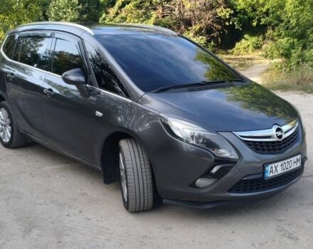 Сірий Опель Зафіра, об'ємом двигуна 2 л та пробігом 240 тис. км за 9000 $, фото 1 на Automoto.ua