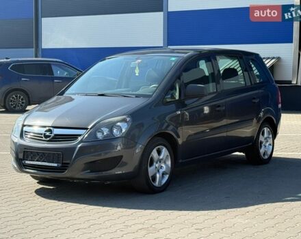 Серый Опель Зафира, объемом двигателя 1.8 л и пробегом 193 тыс. км за 6250 $, фото 1 на Automoto.ua