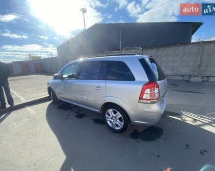 Сірий Опель Зафіра, об'ємом двигуна 1.8 л та пробігом 250 тис. км за 5800 $, фото 1 на Automoto.ua