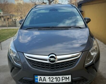Сірий Опель Зафіра, об'ємом двигуна 2 л та пробігом 234 тис. км за 9500 $, фото 1 на Automoto.ua
