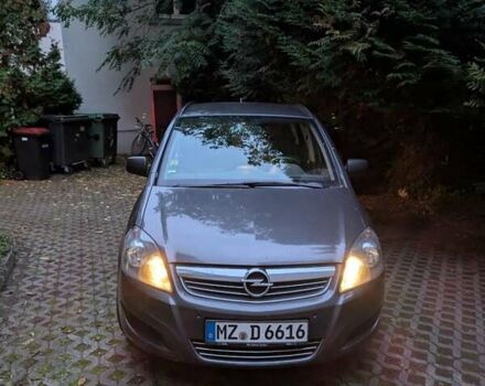 Сірий Опель Зафіра, об'ємом двигуна 1.7 л та пробігом 300 тис. км за 6500 $, фото 1 на Automoto.ua