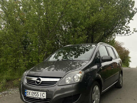 Опель Зафіра 2012 у Хмельницькому на Automoto.ua Сірий Опель Зафіра, об'ємом двигуна 1.8 л та пробігом 181 тис. км за 8599 $, фото 1 на Automoto.ua