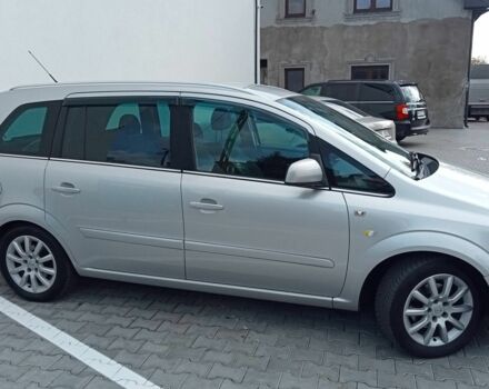 Серый Опель Зафира, объемом двигателя 1.8 л и пробегом 170 тыс. км за 7300 $, фото 1 на Automoto.ua