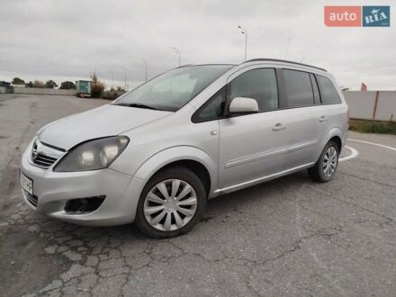Опель Зафира 2012 в Виннице на Automoto.ua Серый Опель Зафира, объемом двигателя 1.49 л и пробегом 230 тыс. км за 6800 $, фото 1 на Automoto.ua