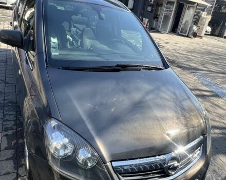 Серый Опель Зафира, объемом двигателя 1.7 л и пробегом 325 тыс. км за 6000 $, фото 1 на Automoto.ua