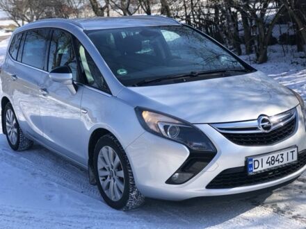 Серый Опель Зафира, объемом двигателя 2 л и пробегом 246 тыс. км за 9850 $, фото 1 на Automoto.ua