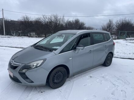 Серый Опель Зафира, объемом двигателя 1.6 л и пробегом 190 тыс. км за 3800 $, фото 1 на Automoto.ua