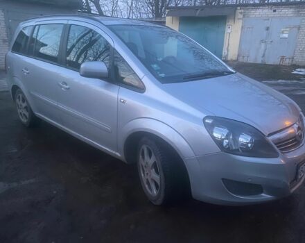 Серый Опель Зафира, объемом двигателя 1.7 л и пробегом 207 тыс. км за 7900 $, фото 1 на Automoto.ua
