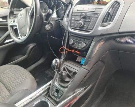 Серый Опель Зафира, объемом двигателя 1.6 л и пробегом 274 тыс. км за 7500 $, фото 1 на Automoto.ua