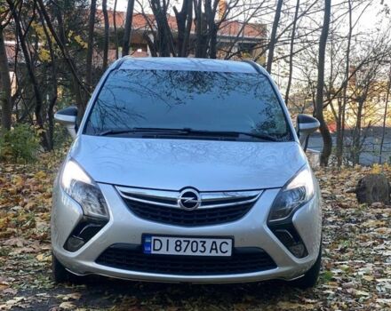 Серый Опель Зафира, объемом двигателя 2 л и пробегом 304 тыс. км за 9300 $, фото 1 на Automoto.ua