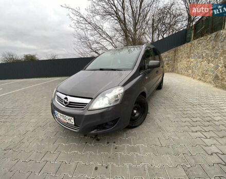 Серый Опель Зафира, объемом двигателя 1.69 л и пробегом 232 тыс. км за 9500 $, фото 1 на Automoto.ua