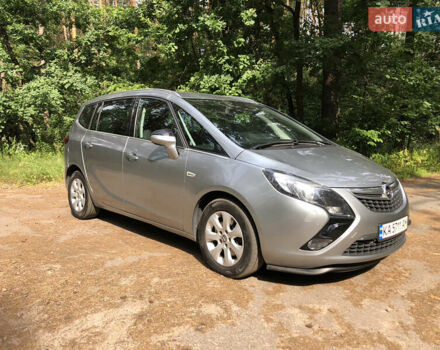 Серый Опель Зафира, объемом двигателя 1.6 л и пробегом 225 тыс. км за 11600 $, фото 1 на Automoto.ua