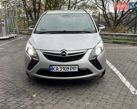 Серый Опель Зафира, объемом двигателя 2 л и пробегом 213 тыс. км за 6900 $, фото 1 на Automoto.ua
