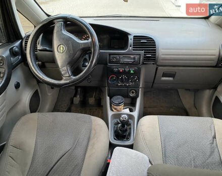 Синій Опель Зафіра, об'ємом двигуна 1.8 л та пробігом 290 тис. км за 2800 $, фото 8 на Automoto.ua