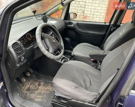 Синий Опель Зафира, объемом двигателя 1.8 л и пробегом 250 тыс. км за 3450 $, фото 19 на Automoto.ua