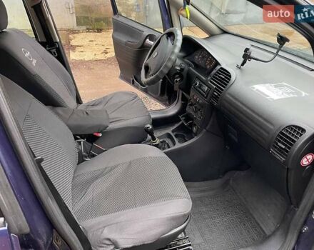 Синий Опель Зафира, объемом двигателя 1.8 л и пробегом 250 тыс. км за 3450 $, фото 35 на Automoto.ua