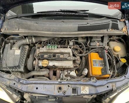 Синий Опель Зафира, объемом двигателя 1.8 л и пробегом 250 тыс. км за 3450 $, фото 33 на Automoto.ua