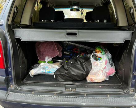 Синий Опель Зафира, объемом двигателя 1.8 л и пробегом 240 тыс. км за 3700 $, фото 4 на Automoto.ua