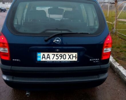 Синий Опель Зафира, объемом двигателя 1.6 л и пробегом 350 тыс. км за 2550 $, фото 1 на Automoto.ua