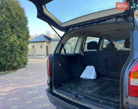 Синий Опель Зафира, объемом двигателя 2 л и пробегом 299 тыс. км за 2649 $, фото 14 на Automoto.ua