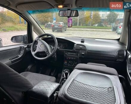 Синий Опель Зафира, объемом двигателя 1.8 л и пробегом 407 тыс. км за 2800 $, фото 8 на Automoto.ua