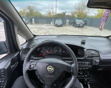 Синий Опель Зафира, объемом двигателя 1.8 л и пробегом 407 тыс. км за 2800 $, фото 7 на Automoto.ua