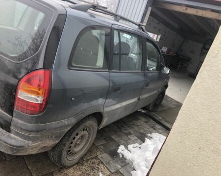 Синий Опель Зафира, объемом двигателя 1.8 л и пробегом 412 тыс. км за 1488 $, фото 1 на Automoto.ua