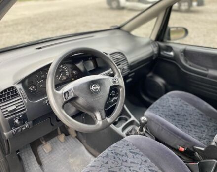 Синій Опель Зафіра, об'ємом двигуна 2 л та пробігом 200 тис. км за 2300 $, фото 4 на Automoto.ua