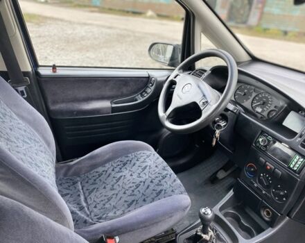 Синій Опель Зафіра, об'ємом двигуна 2 л та пробігом 200 тис. км за 2300 $, фото 6 на Automoto.ua