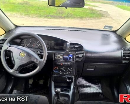 Синий Опель Зафира, объемом двигателя 2 л и пробегом 333 тыс. км за 1200 $, фото 9 на Automoto.ua