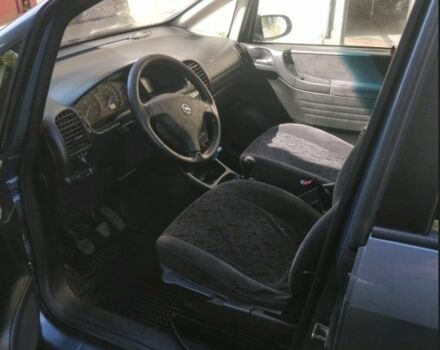 Синий Опель Зафира, объемом двигателя 2 л и пробегом 280 тыс. км за 3200 $, фото 3 на Automoto.ua