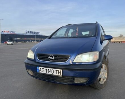 Синий Опель Зафира, объемом двигателя 2 л и пробегом 300 тыс. км за 3000 $, фото 3 на Automoto.ua