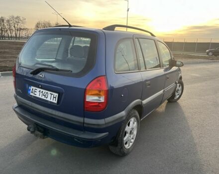 Синий Опель Зафира, объемом двигателя 2 л и пробегом 300 тыс. км за 3000 $, фото 4 на Automoto.ua