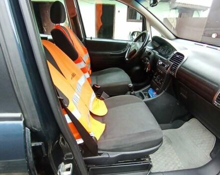 Синий Опель Зафира, объемом двигателя 1.6 л и пробегом 270 тыс. км за 4000 $, фото 32 на Automoto.ua