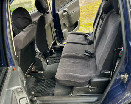 Синий Опель Зафира, объемом двигателя 2 л и пробегом 343 тыс. км за 3400 $, фото 9 на Automoto.ua