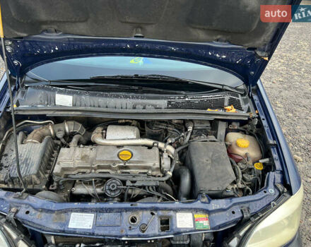 Синий Опель Зафира, объемом двигателя 2 л и пробегом 343 тыс. км за 3400 $, фото 18 на Automoto.ua