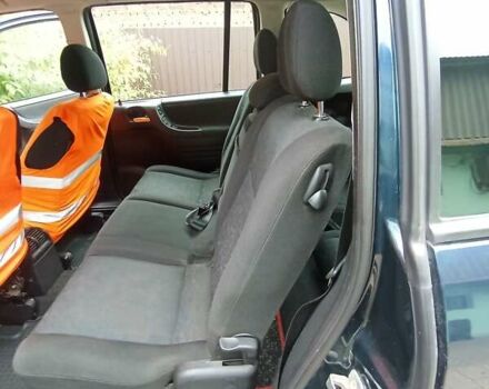 Синий Опель Зафира, объемом двигателя 1.6 л и пробегом 270 тыс. км за 4000 $, фото 19 на Automoto.ua