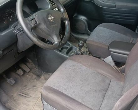 Синій Опель Зафіра, об'ємом двигуна 2 л та пробігом 280 тис. км за 1864 $, фото 5 на Automoto.ua