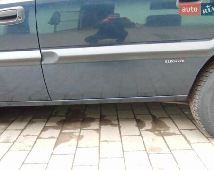 Синий Опель Зафира, объемом двигателя 1.6 л и пробегом 270 тыс. км за 4000 $, фото 4 на Automoto.ua