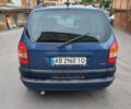 Синий Опель Зафира, объемом двигателя 2.2 л и пробегом 312 тыс. км за 4000 $, фото 2 на Automoto.ua